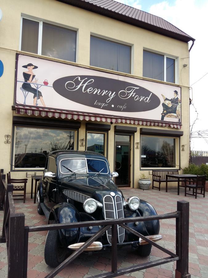 Henry Ford Mini Hotel Odessa Exterior photo
